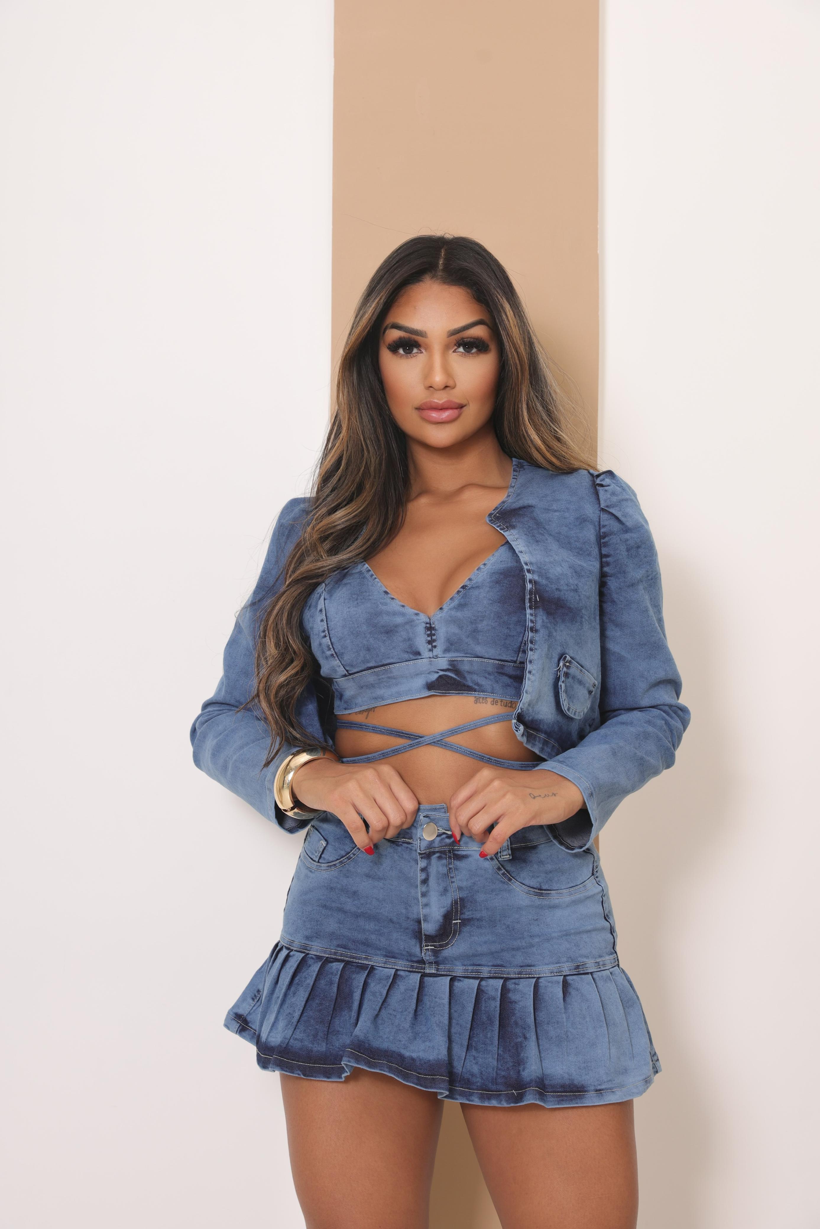 Conjuntos Jeans com Saia e Jaqueta